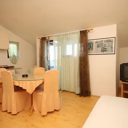 By The Sea Zaklopatica, - 8325